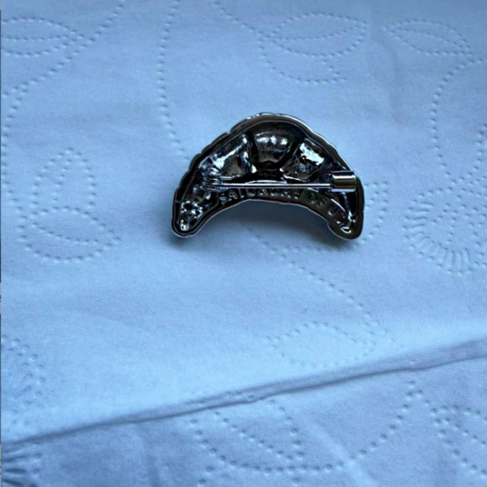 Silver Croissant Brooch Vintage Gold Brooch Fashion Metal Clothes Pin  Gift