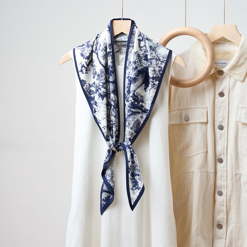 New Korean version of fashion decorative waist seal, high-end printed triangle scarf, multi-functional shawl, women's simulated silk scarf