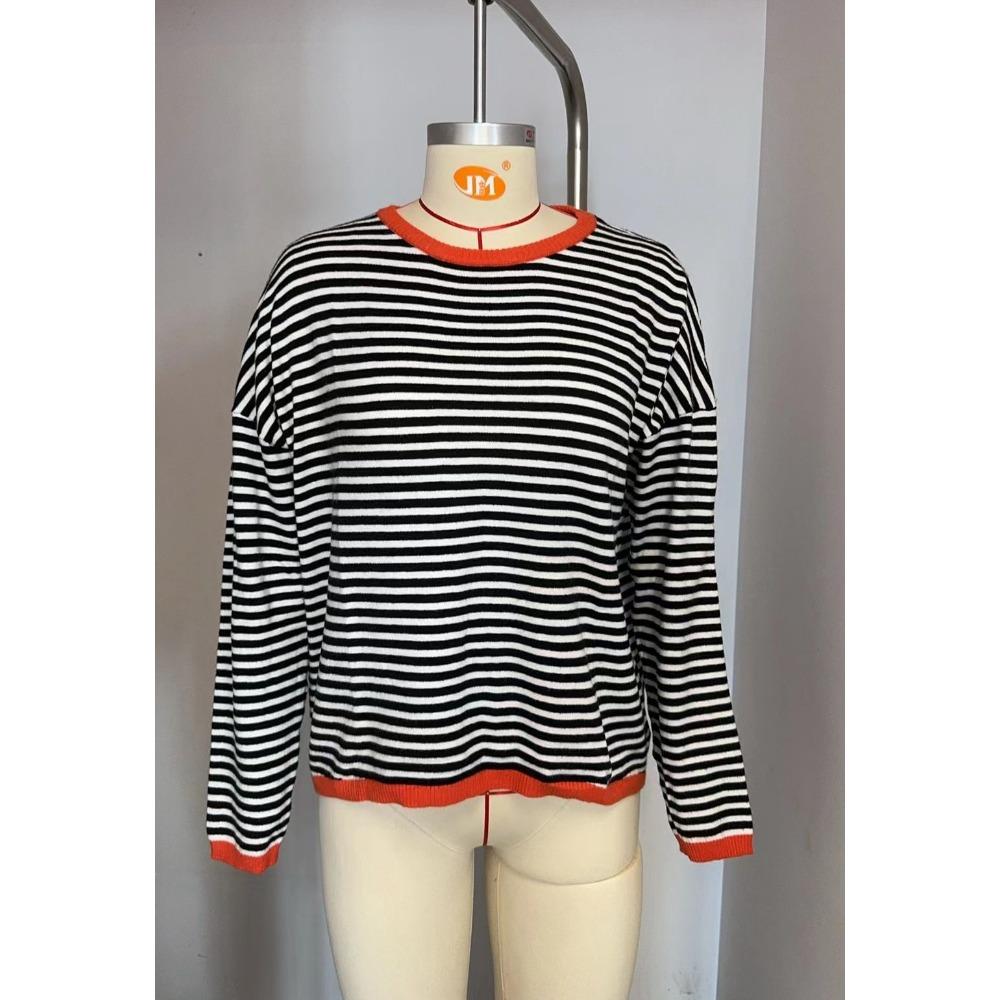 Autumn and Winter Round Neck Striped Contrasting Long Sleeved Casual Women's Sweaters