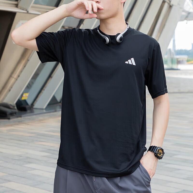 Adidas Men s Short Sleeve Training T-Shirt M