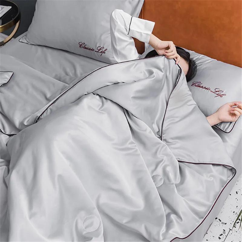 1 Pc Summer Washed Silk Quilt,Cooling Air Conditioning Blanket,Cotton Thin Air-conditioning Comforter Soft Office Nap Blanket