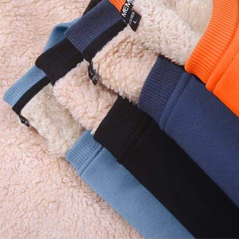 Men's Velvet Thickened Lambswool Hoodie - Loose Fit, Long Sleeve, Solid Color Base Layer for Autumn and Winter.