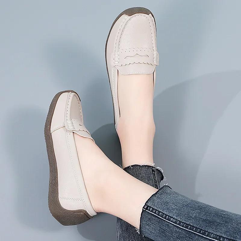 Fashion Shoes for Women Moccasins Flats Woman Loafers Genuine Leather Female Shoes Slip On Ballet Nurse Women's Shoes Plus Size 44