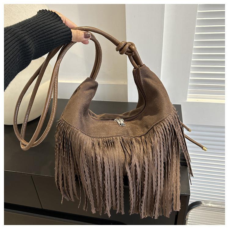 Modische Quaste Große Kapazität 2024 Neu Retro Beliebt Damen Einfach Einzelne Schulter Diagonale Schultertasche