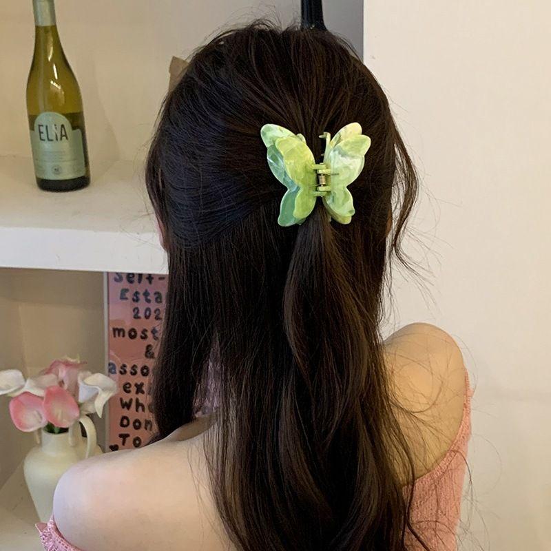 

1pc Oil painting, blending, three-dimensional butterfly grip, high-end temperament, shark clip, hair clip, hairpin