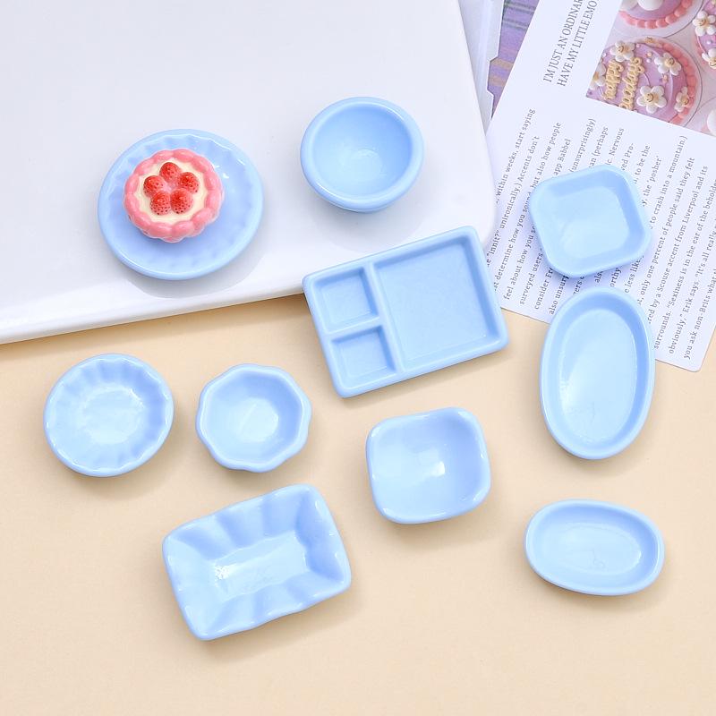 10-Piece Handmade Resin Cartoon Plate Set for Dollhouse Decor and DIY Crafting