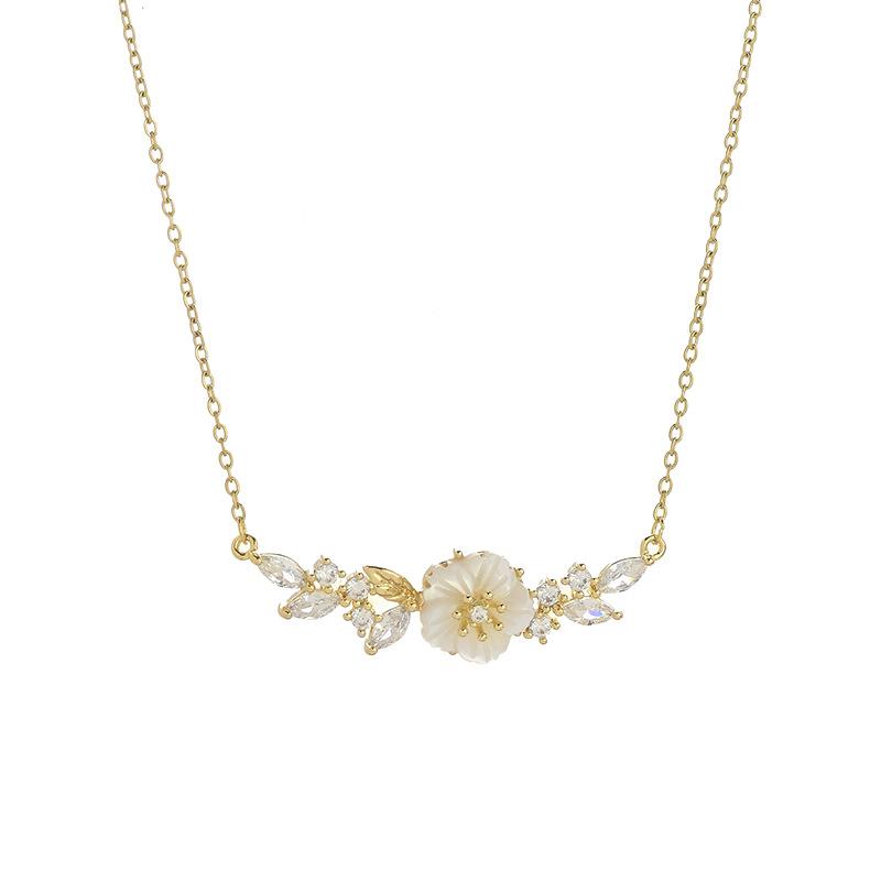 Náhrdelníky Design Sense Shell Lístkový náhrdelník Jemný řetízek na svetr pro ženy Půvab Móda Vintage přívěsek Šperky Oblíbené doplňky