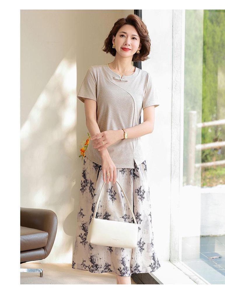 Elegant Summer 2026 Midi Skirt and Short-Sleeved T-Shirt Set for Middle-Aged and Elderly Women