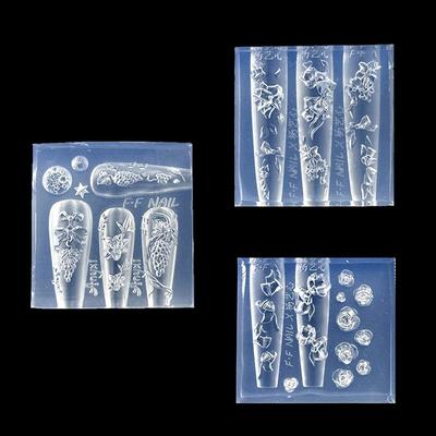 Nail art – Stencil e stampini per unghie