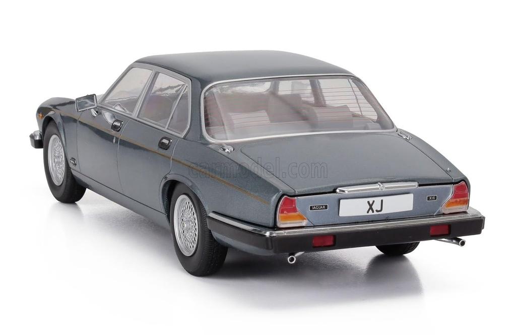 MCG Jaguar Diecast Model 1/18 JAGUAR XJ 3 Series 1979 (Gray) [Parallel Import]