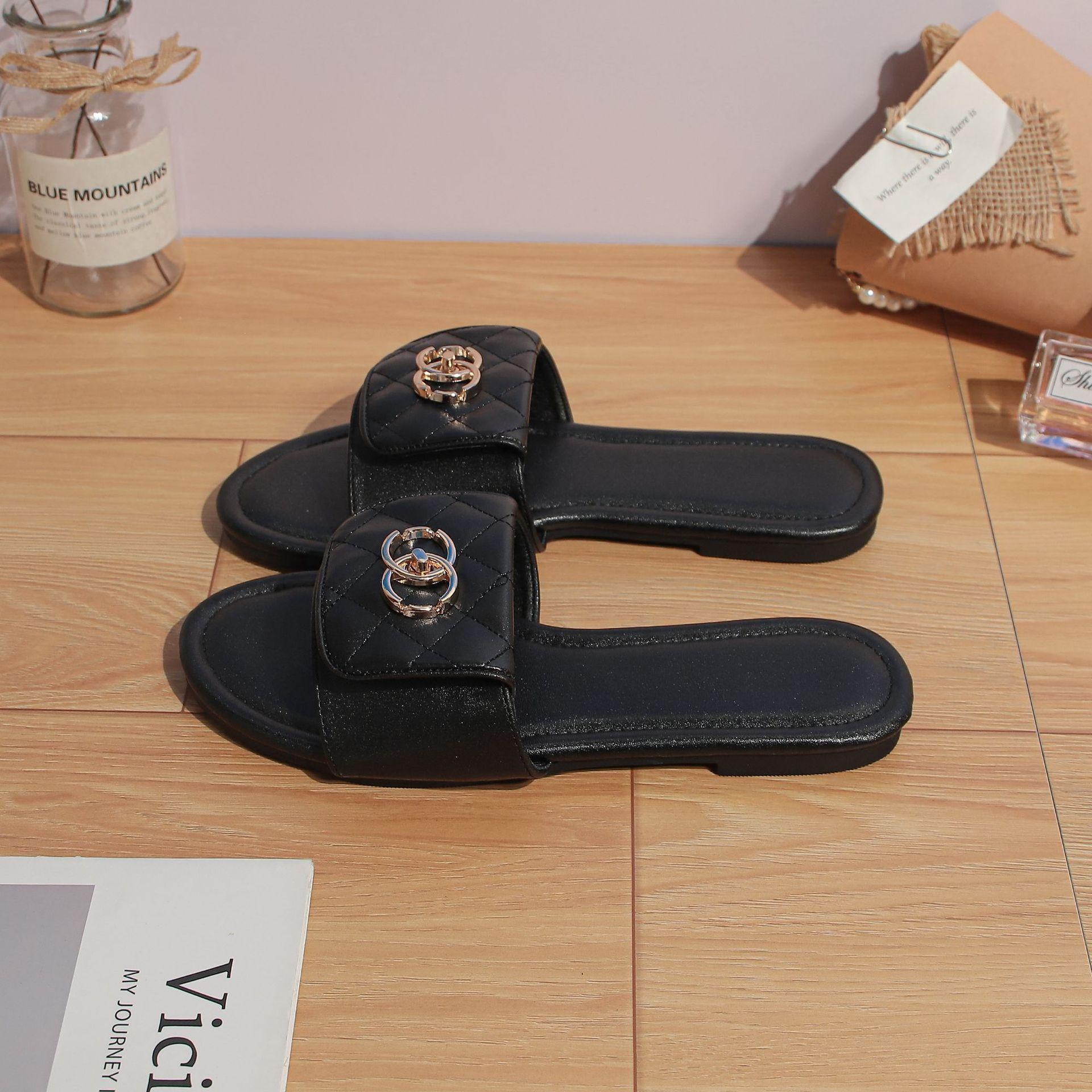 

Summer new flat-bottomed slippers for women s outer wear, high-end temperament, one-word slippers for women s versatile McGonagall quality women 42 чёрный