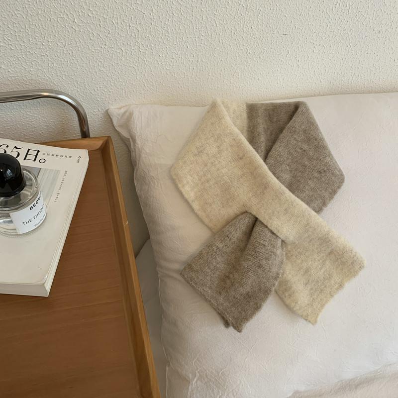 Elegant Autumn And Winter Thickened Wool Scarves for Women Imitation Cashmere Two-Tone Warm Short Scarves