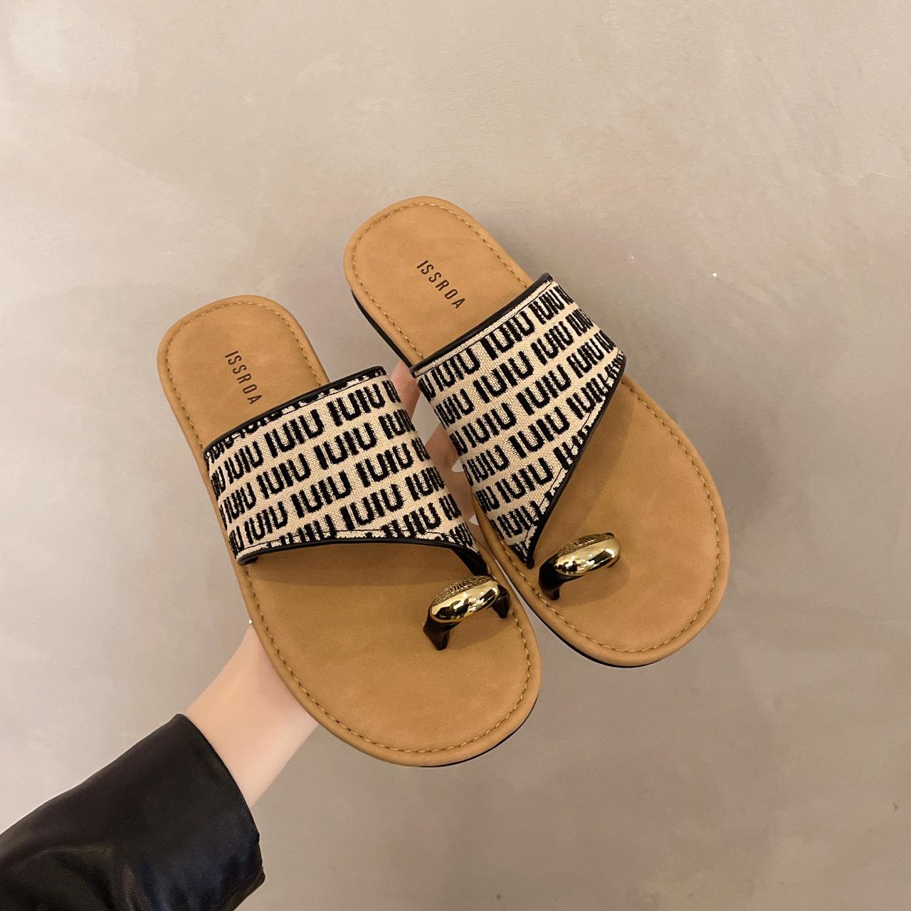 

Женские шлепанцы с плоской подошвой, новинка лета, для ношения с юбкой, ретро плетеные римские сандалии, приморская пляжная обувь 40 чёрный