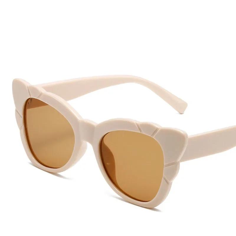 

New Brand Designer Butterfly Frame Sunglasses for Women Luxury Vintage Punk Glasses Men Popular y2k Cute Sun Glasses UV400