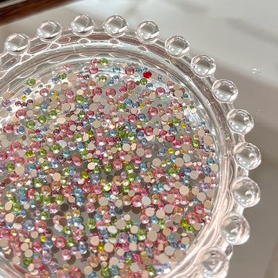 100 Pièces Strass Colorés Ronds pour Ongles, Strass Brillants 3D à Dos Plat pour Ongles, Décorations de Salon d'Ongles Fournitures d'Art pour Ongles DIY