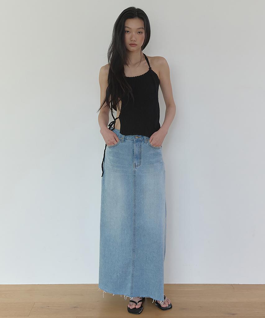 Lonkeu Slit Denim Maxi Skirt (Light Blue)