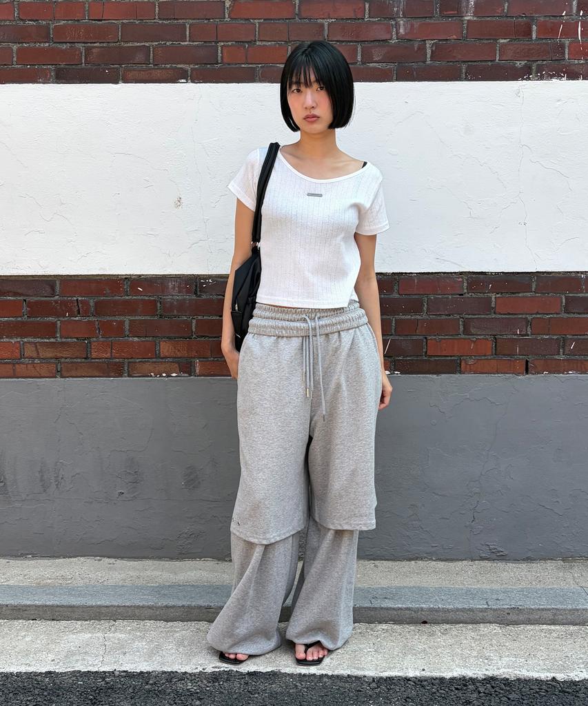 CHICKS All-Light Embroidered One-Pleat Wide Sweatpants Melange