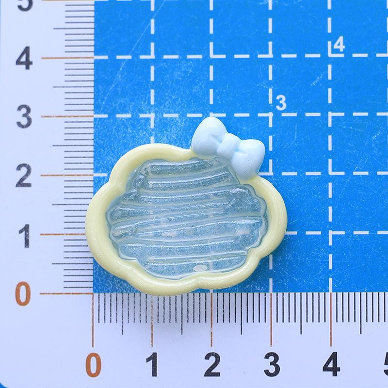 Handgefertigter Cartoon-Haarclip und Schuhschnallen-Schmuck aus Harz mit Creme-Wolken-Design