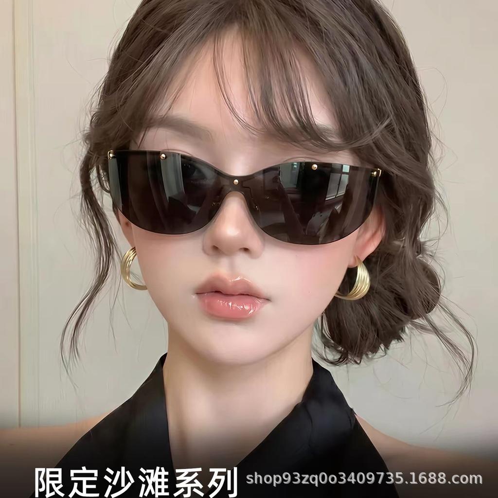 Curved one-piece Xiaoxiang sunglasses for women's high-end sense of European and American style trend curved windproof cycling sunglasses for men's