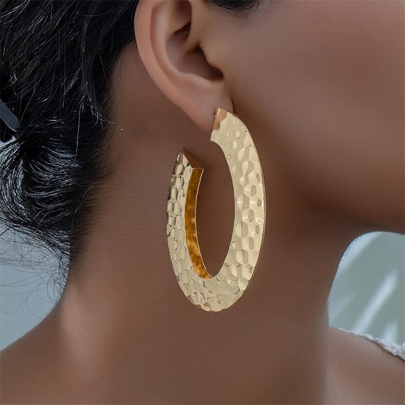Oval Hollow Hammer Pattern Gold Color Geometric Pendant Earring for Women Fashion Personality Brincos Wedding Jewelry