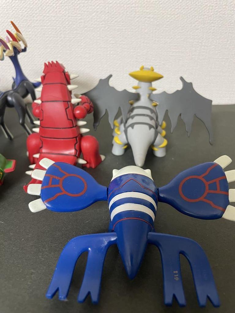 [USED] Pokemon Moncolle figures Rayquaza, Zacian, Zamazenta, Groudon, and more