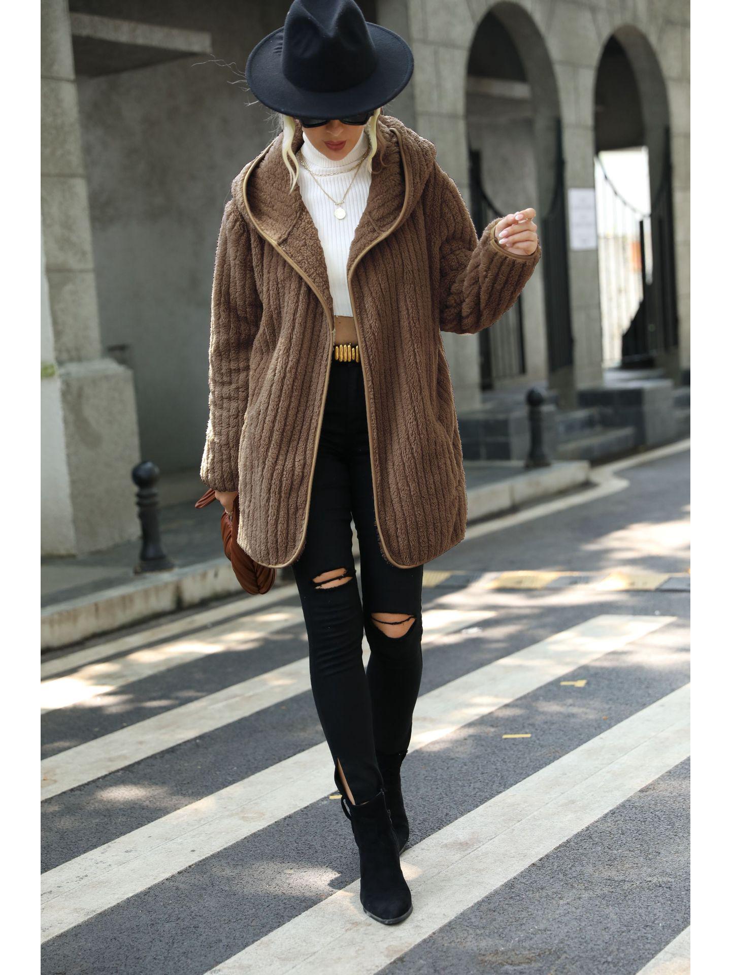 

Оксамитовий жіночий кардиган з капюшоном, вільного крою, плюшевий - Європейський та американський стиль, колекція осінь/зима.