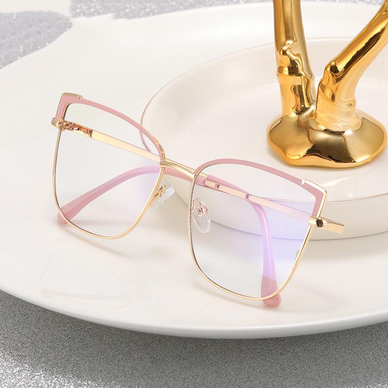 Stylish Cat-Eye Shaped Anti Blue Light Presbyopia Eyeglasses Metal Eyeglasses Women Trend PC Screen Goggles Radiation Protection Eyeglasses