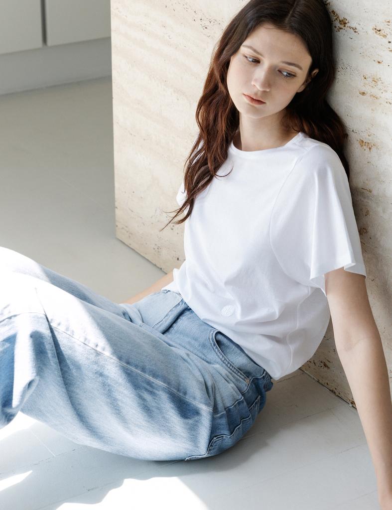 THEELO Wing Sleeves Top (White)