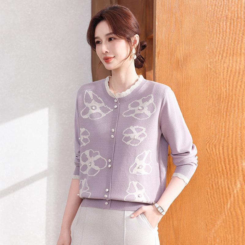 Elegant Spring Knit Top for Middle-Aged Women: New 2026 Style for Moms