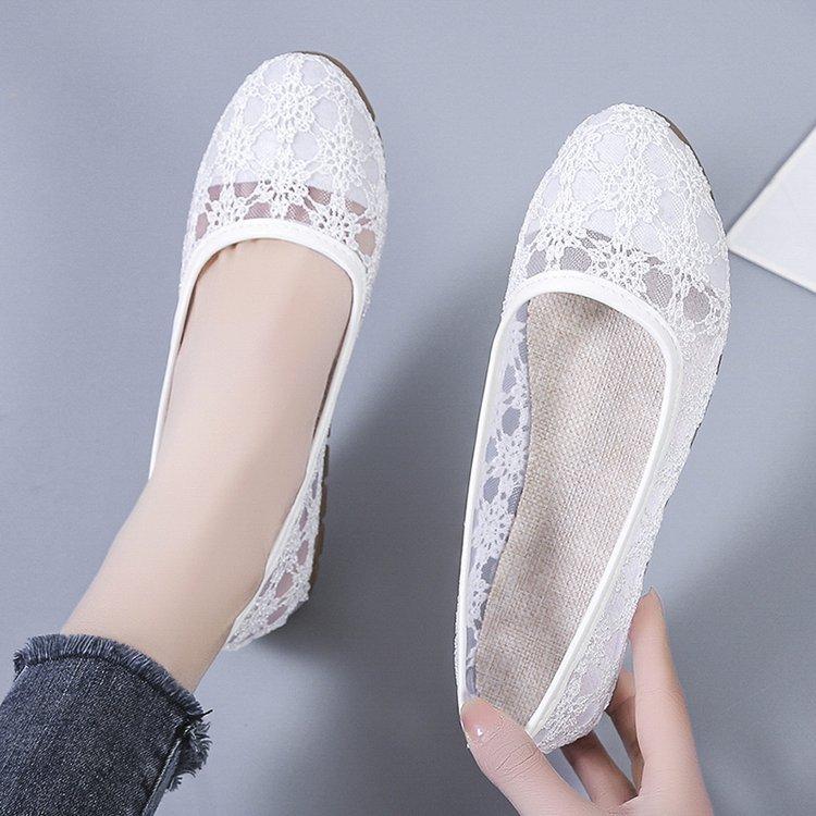 Spring Autumn New Round Toe Fashionable Comfortable Casual Sports Shoes Square Heel Shallow Mouth Mesh Single Shoes for Women