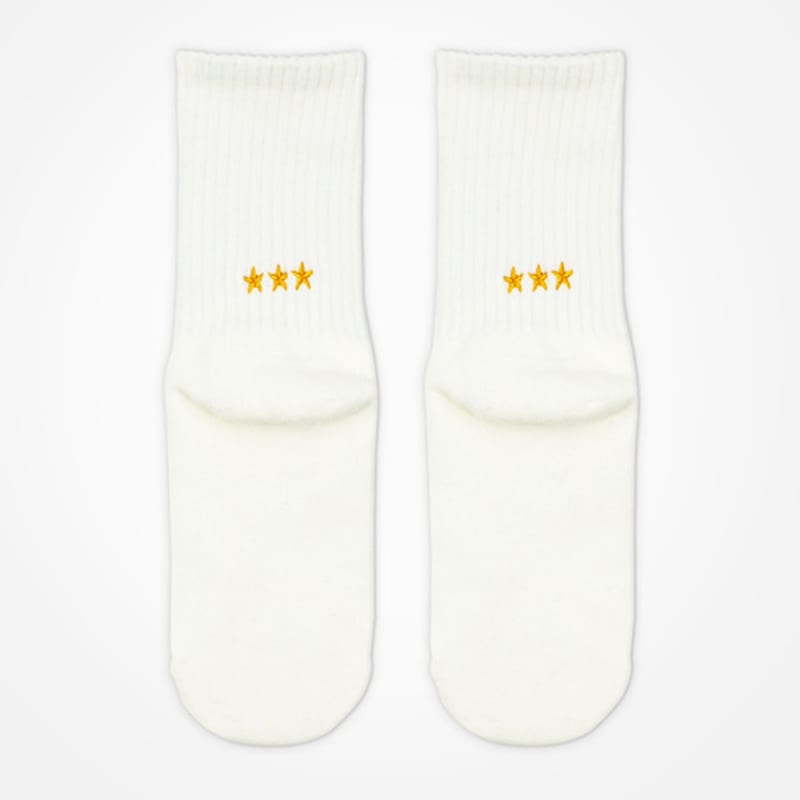 

UNBDAY Women s Heel Point Star Embroidered Socks Ivory