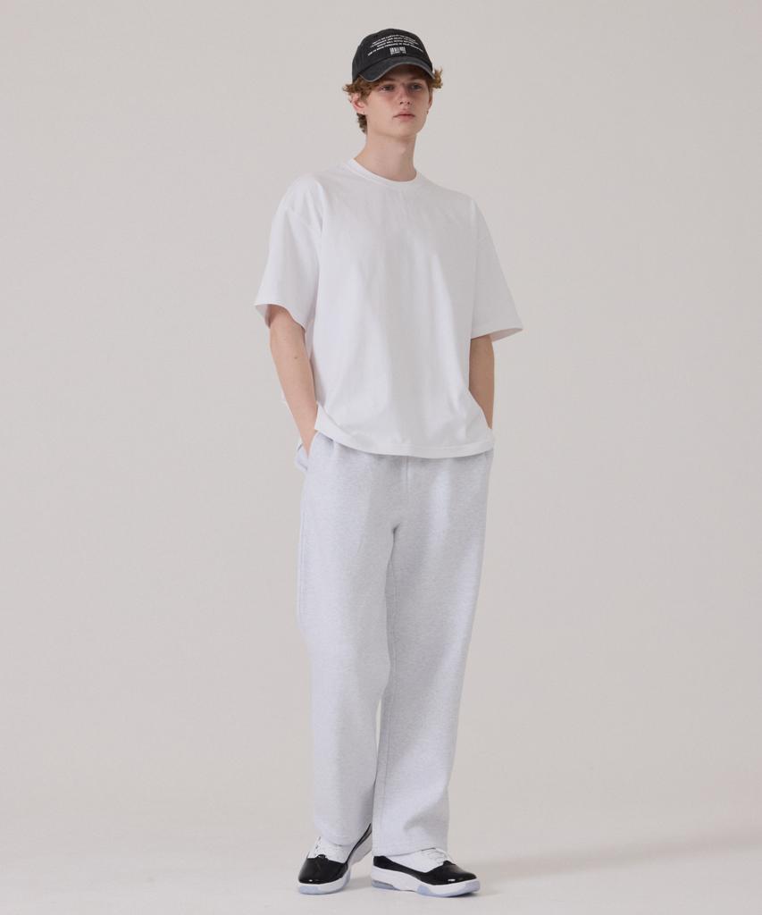 Gesison Travel Oversized Short Sleeve T-Shirt_Action