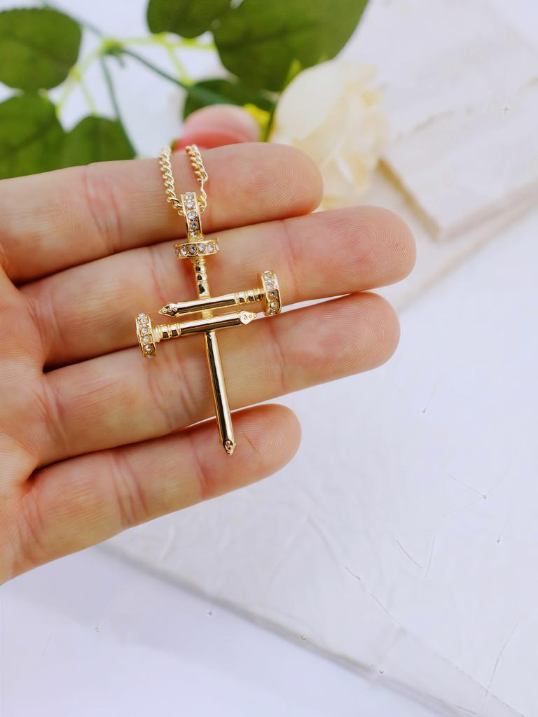 Golden Creative Nailed Cross 20in Chain Zircon Accessory