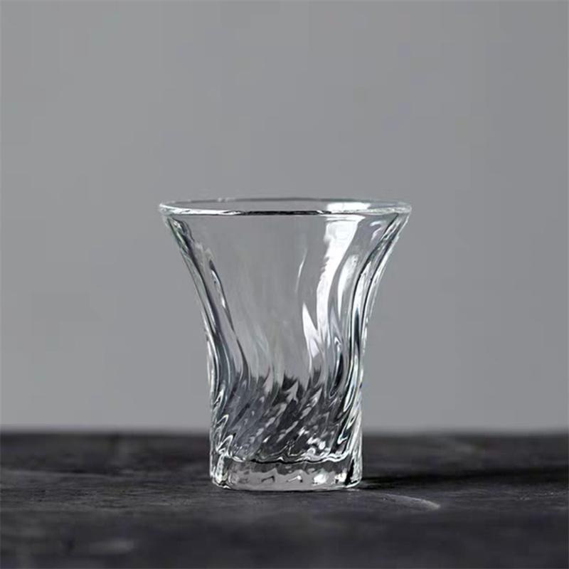 

2pcs/Lot 30ml Heat resistant Small Glass Teacup Master Cup Single Cup Japanese Kungfu Tea Set Tea Cup Sake Mug 30ml
