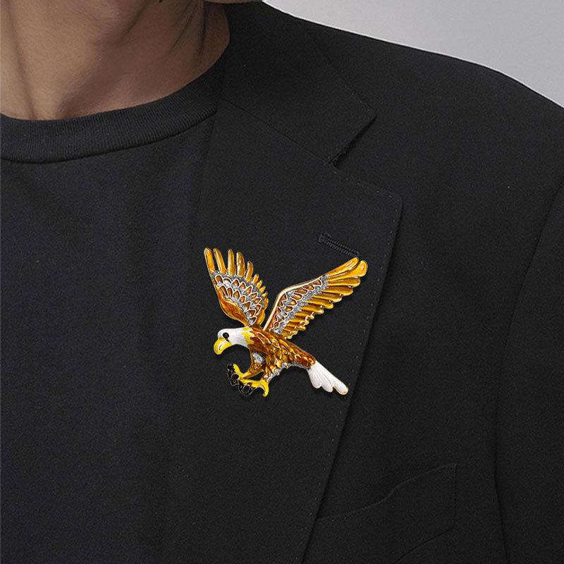 Fashionable and High-end Retro Eagle New Cute Animal Color Bird Brooch