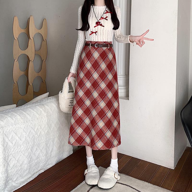 Plus Size Korean-Style Plaid Wool Skirt with Belt for Women