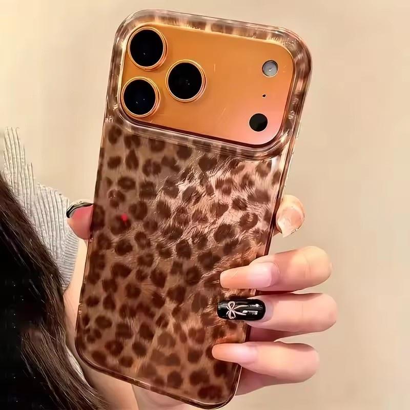 

Fashionable Maillard Brown Panther silicone phone case iPhone 17 Air 16 15 14 Pro Max 16E 13 Shockproof Cover iPhone 13