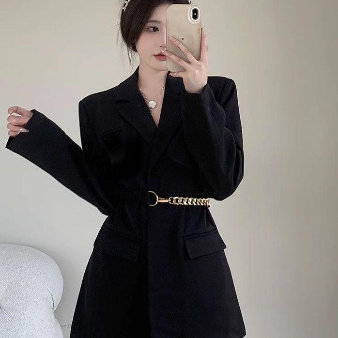 

Женское высококлассное французское черное осеннее платье-костюм с поясом - приталенный блейзер с длинным рукавом. L with belt чёрный
