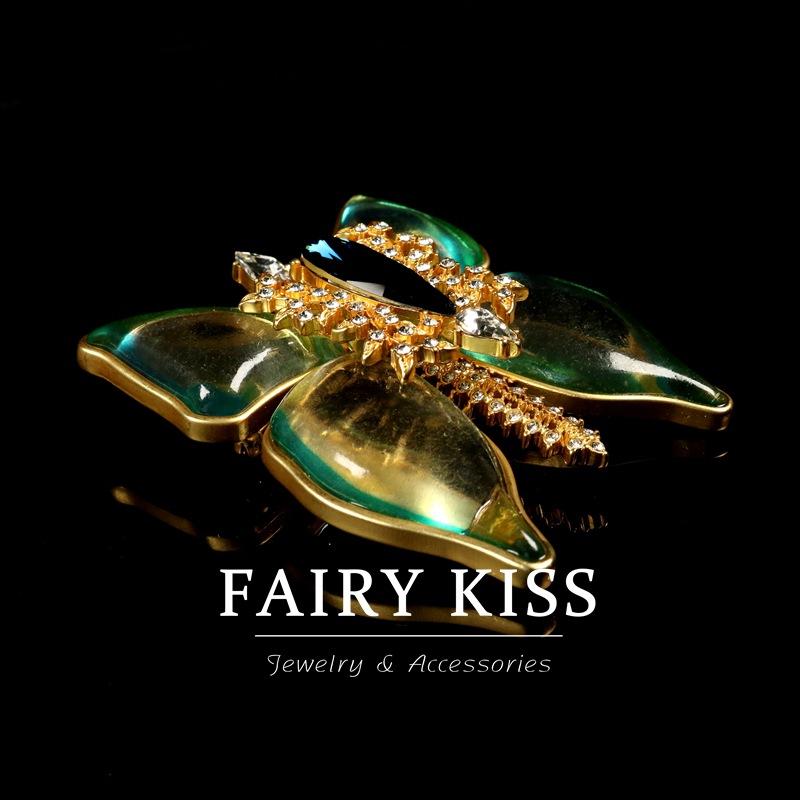 Vintage Brooch with Diamond-encrusted Design, High-end Corsage, Elegant and Fashionable, Retro Animal Form зелёный