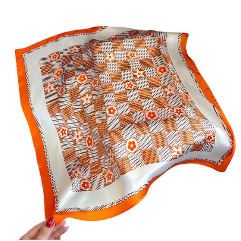 Korean version of fashion printing 71 square scarf simulation silk spring and summer thin scarf versatile decorative scarf tied hair headscarf silk sc