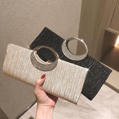 Elegante, mit Diamanten besetzte Umhänge-Clutch – Vielseitige Abendtasche für Gesellschaftsdamen