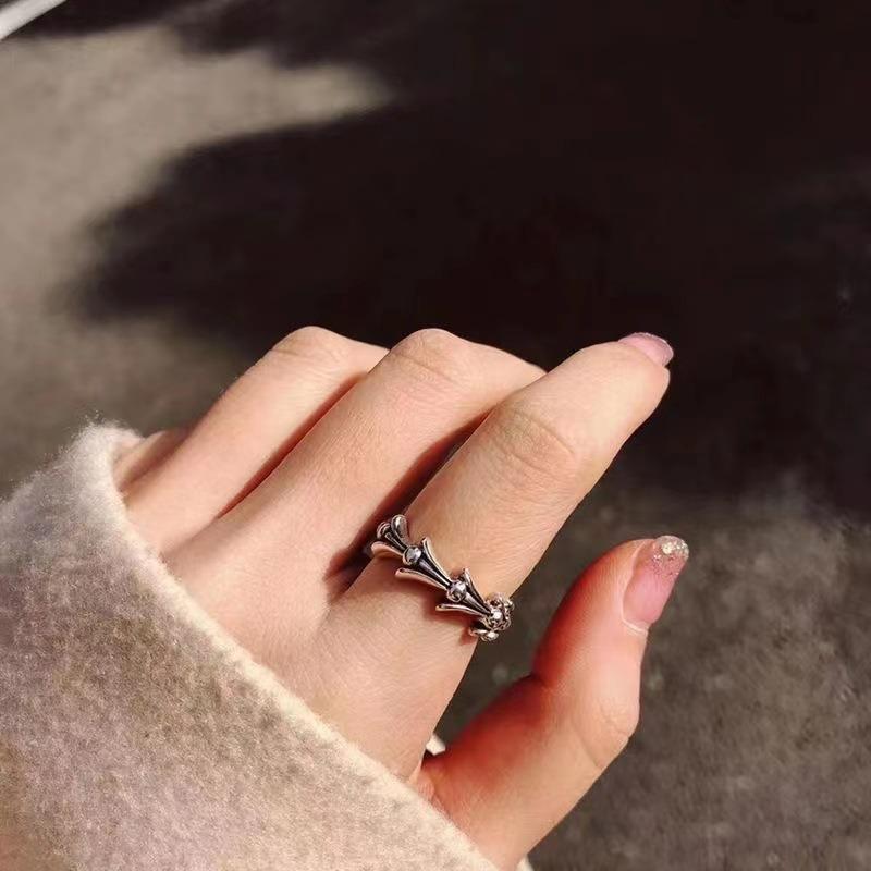 CH Cro Fishbone Ring Men's and Women's Wavy Water Ripple Ring European and American Personality Punk Style Couple Ring
