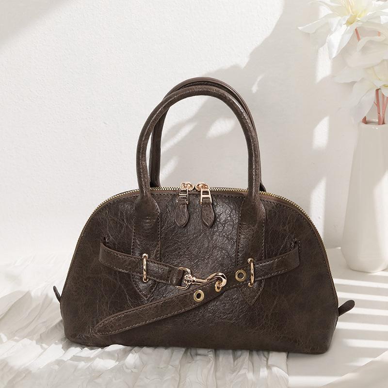 New trendy niche armpit bag retro portable shoulder bag women's autumn and winter large-capacity bowling shell bag