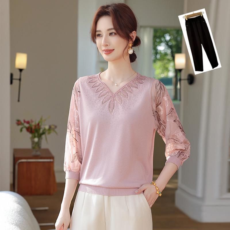 Mom's Spring V-neck Knit Top with Gauze Sleeves, Stylish Thin Layer for Middle-aged and Elderly Women.