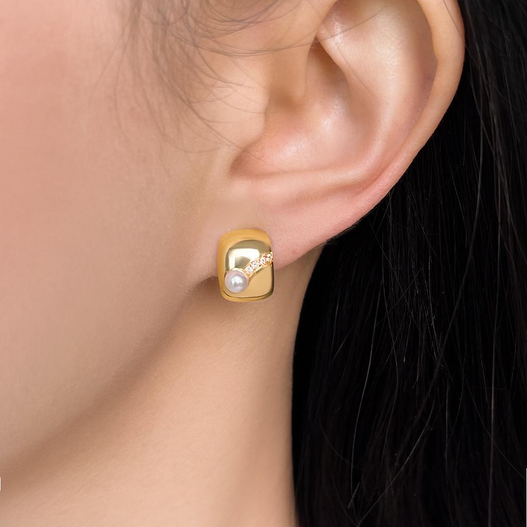 18k Gold Geometrische Zirkon Perlen Ohrstecker - Eleganter Französischer Stil, Vielseitiges C-förmiges Design