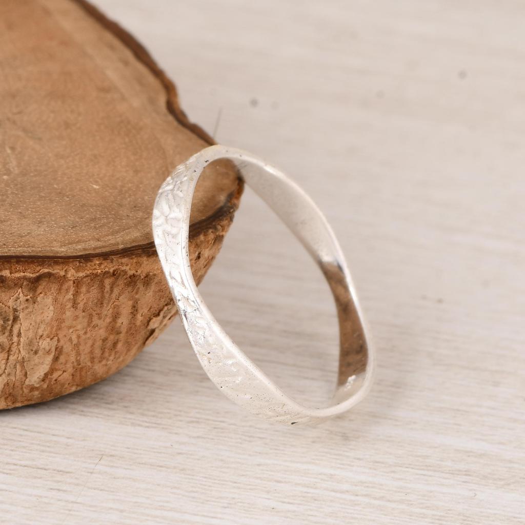 Minimalist Beaded Sterling Silver Band Ring, Dainty Stackable Ring Gift for Her.