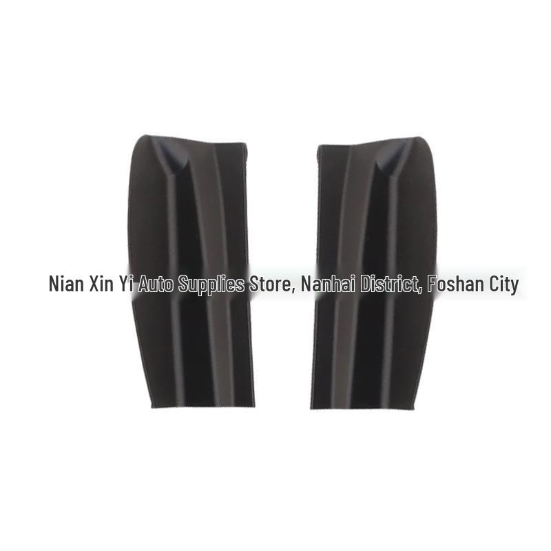 

26553-EX70A & 26558-EX70A: Taillight Screw Cover for 09-11 Sylphy Classic G11 Right Side
