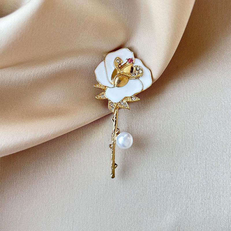 

Enamel Rose Flower Office Causal Brooch Pin For Women Girls Accessories New Gifts Friends Decoration 1pc
