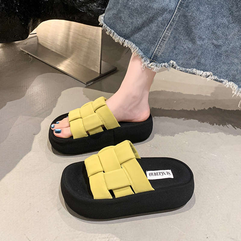 Woven thick-bottomed cool slippers for women's outer wear 2025 new summer versatile heightening popular slippers ins tide one-word drag