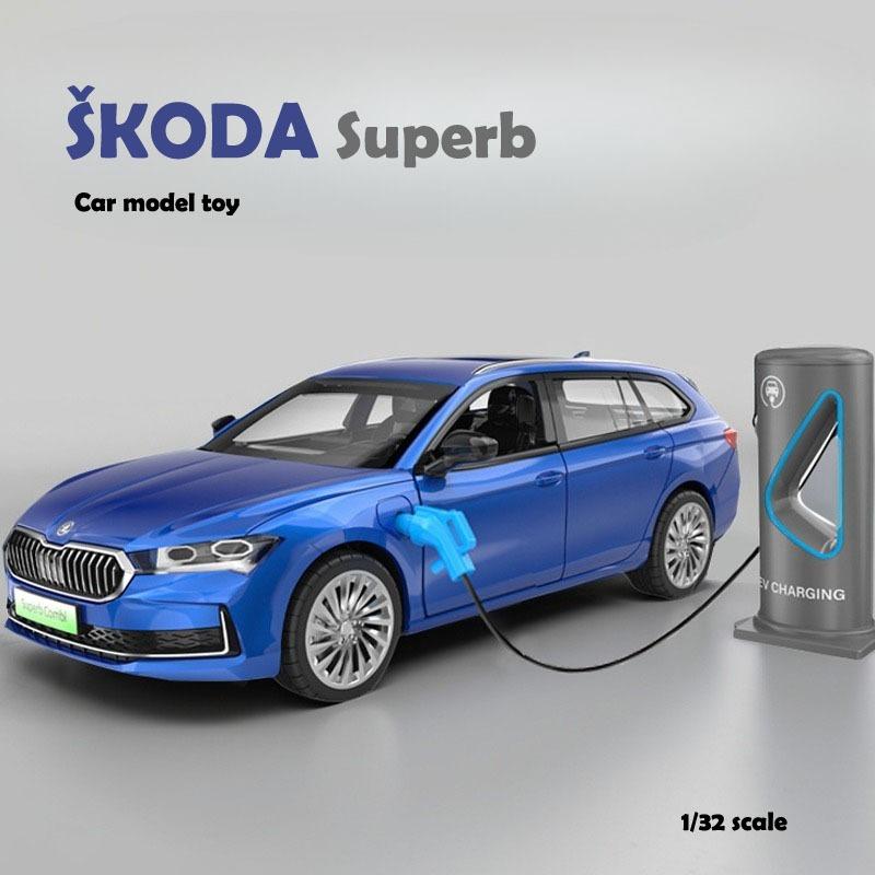 Simulation Diecast 1/35 Skoda Superb EV Car Model Sound and Light Children Boy Metal Toy Vehicle Gift Collection Miniature Voiture
